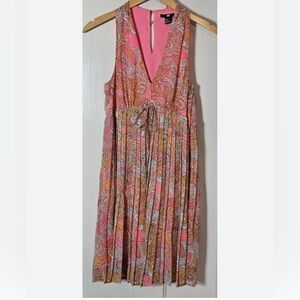 H&M pink pattern pleated dress size 8